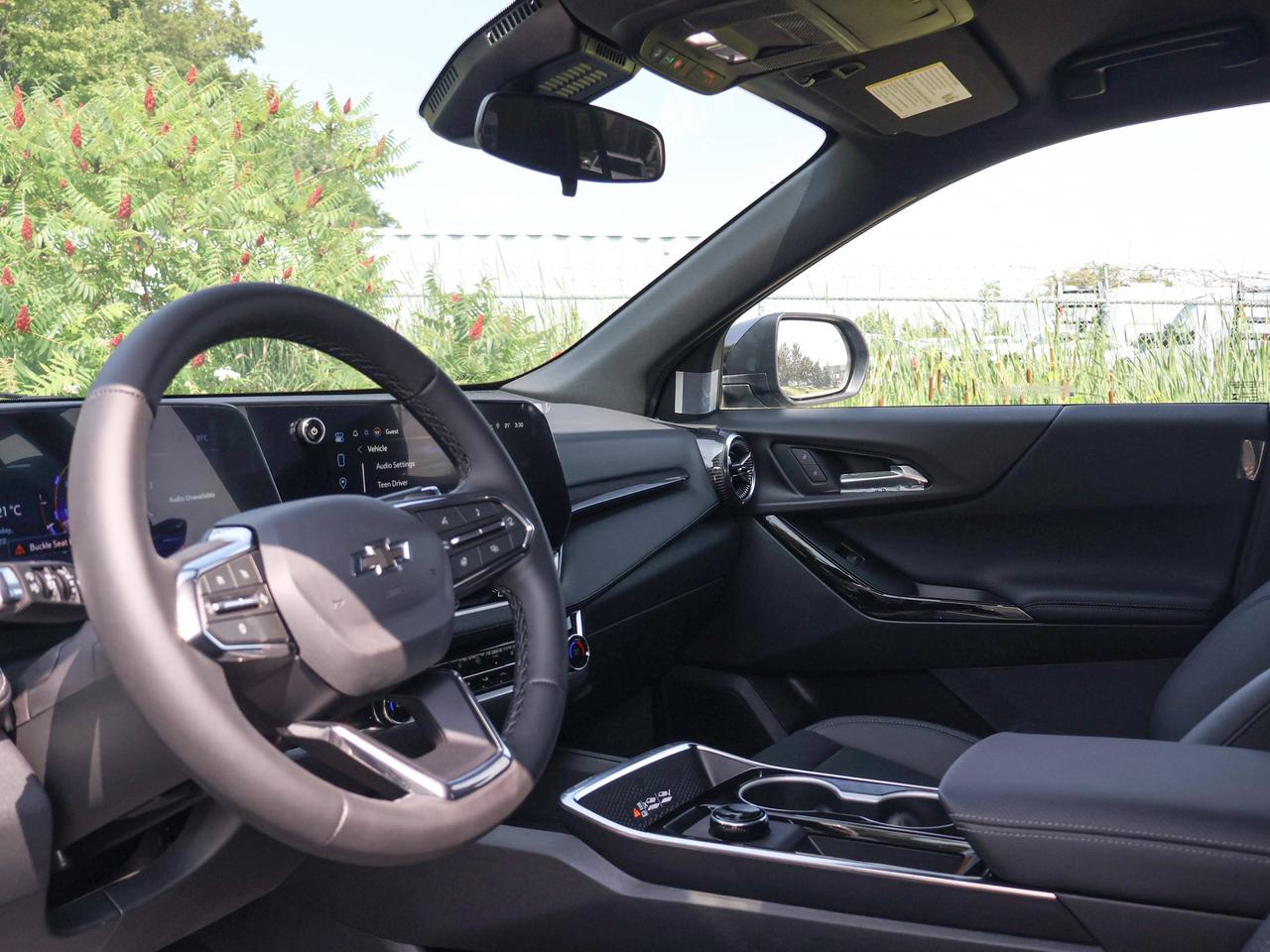 2027 Chevrolet Equinox AWD LT Photo