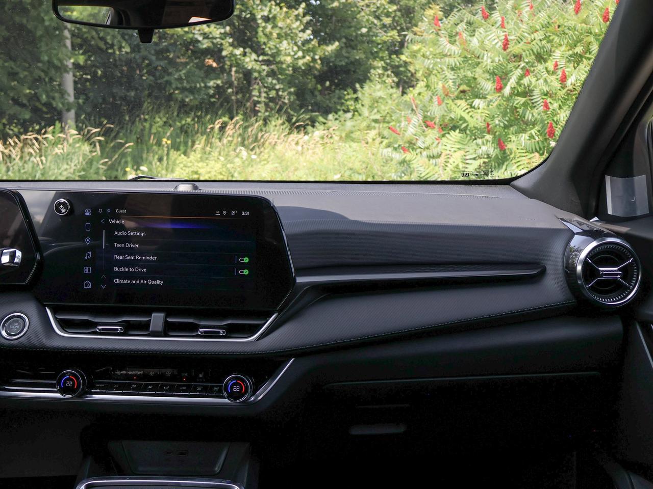 2027 Chevrolet Equinox AWD LT Photo