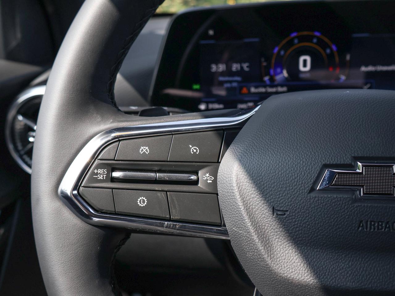 2027 Chevrolet Equinox AWD LT Photo