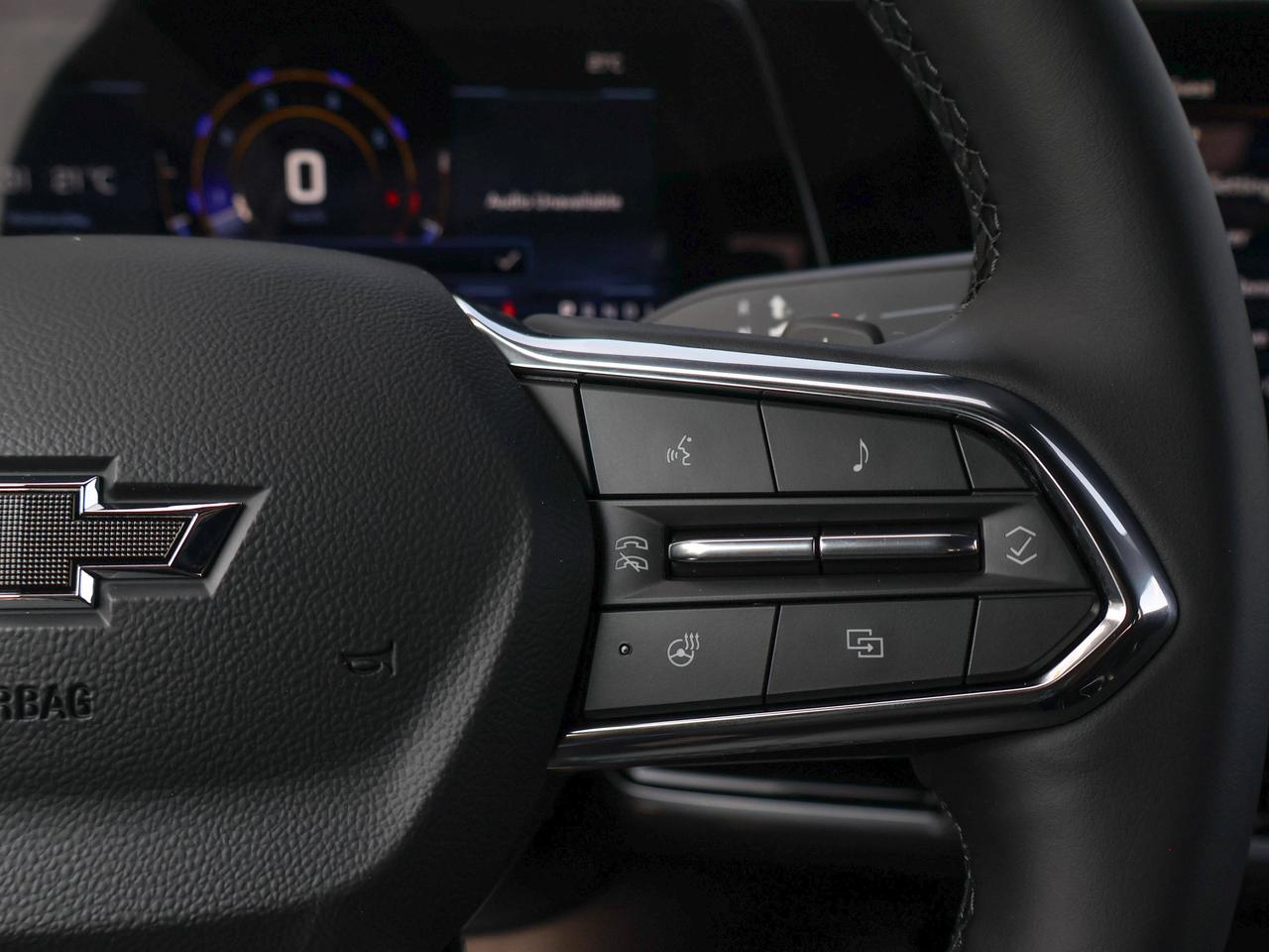 2027 Chevrolet Equinox AWD LT Photo
