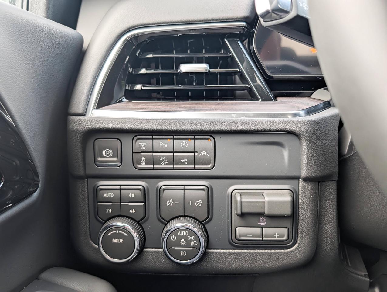 2026 Chevrolet Tahoe LT Photo
