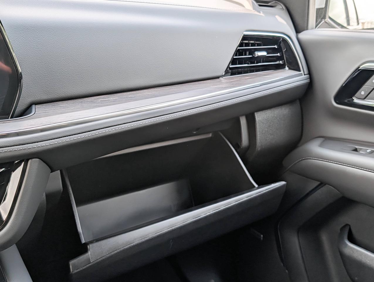 2026 Chevrolet Tahoe LT Photo