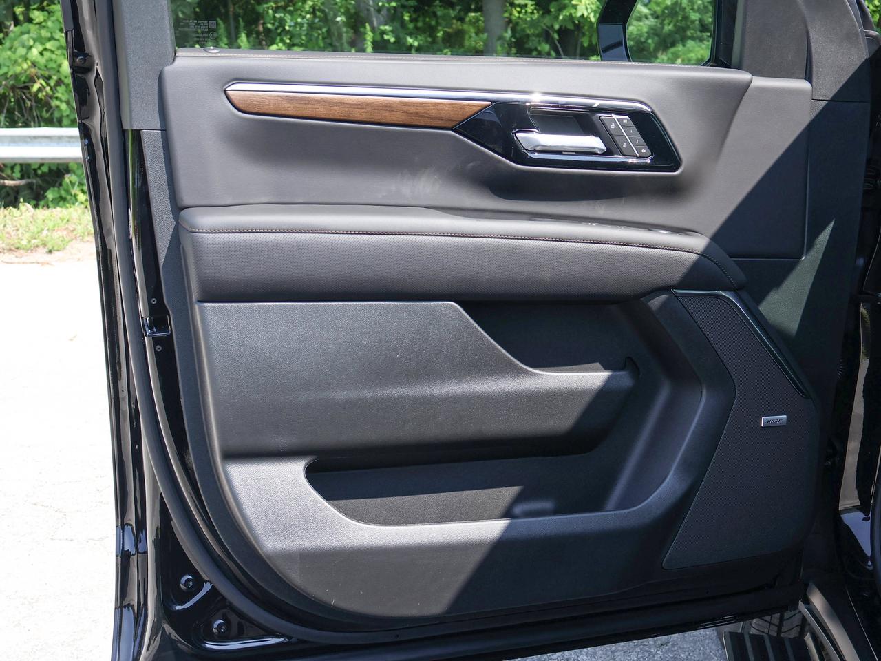 2026 Chevrolet Tahoe HIGH COUNTRY Photo