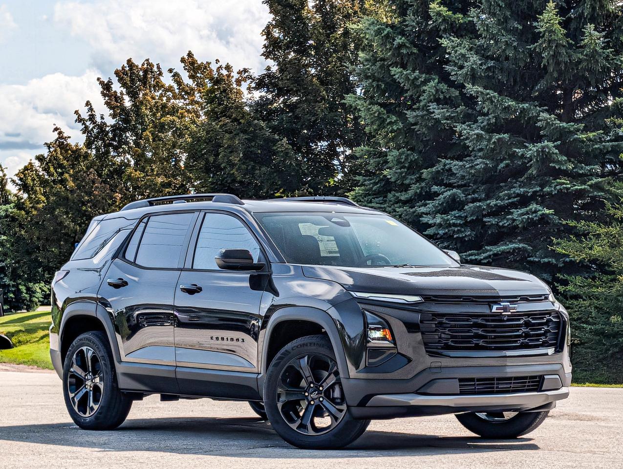 2027 Chevrolet Equinox AWD LT Photo