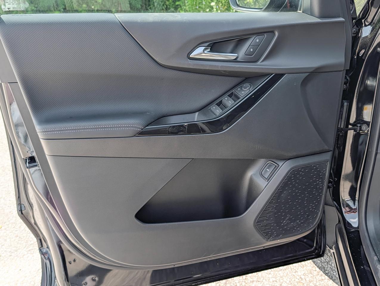 2027 Chevrolet Equinox AWD LT Photo
