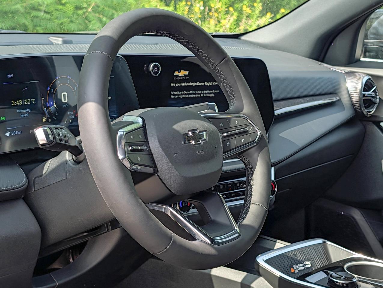 2027 Chevrolet Equinox AWD LT Photo