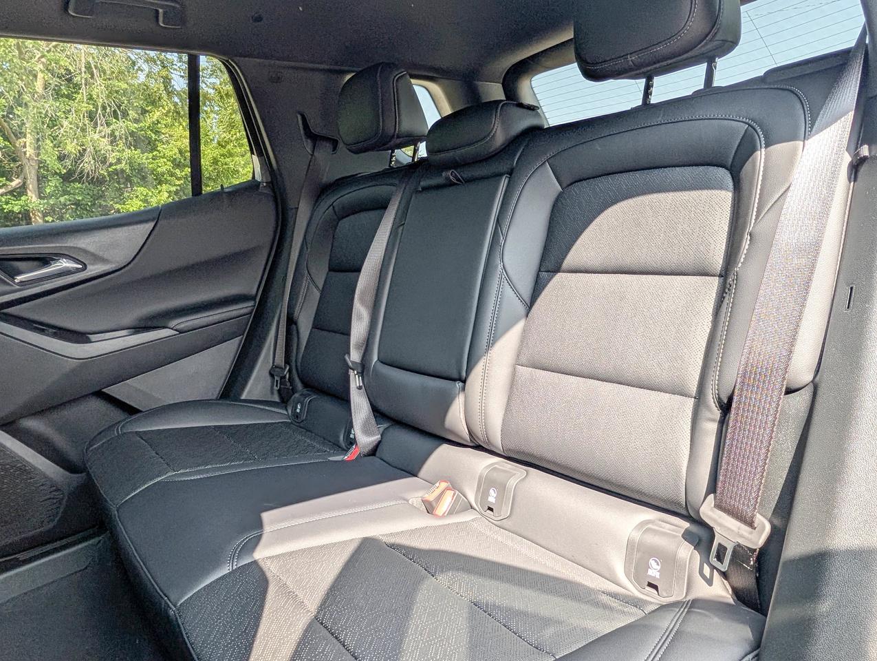 2027 Chevrolet Equinox AWD LT Photo