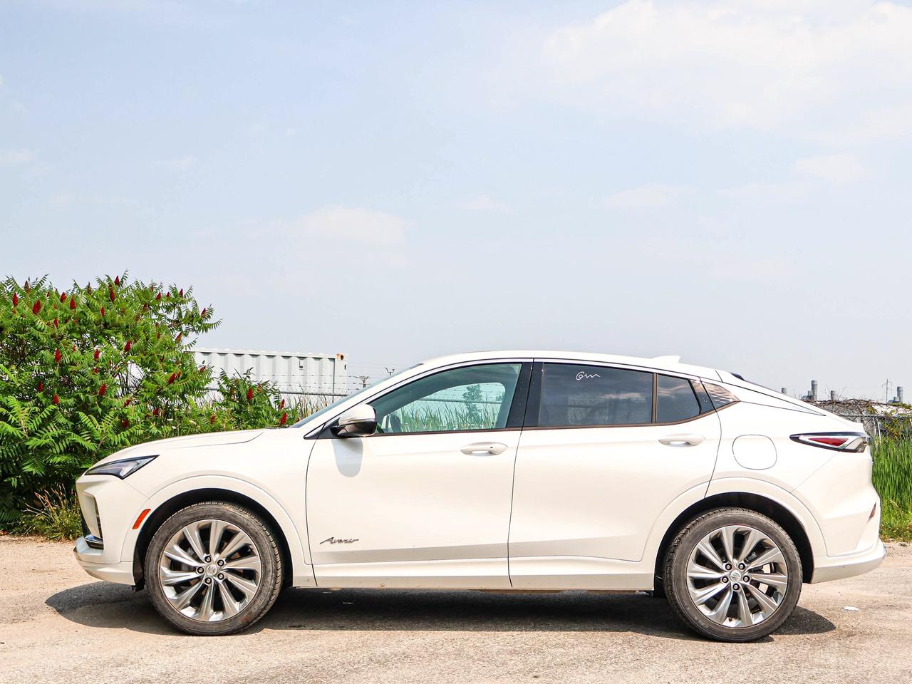 2024 Buick Envista Avenir Photo