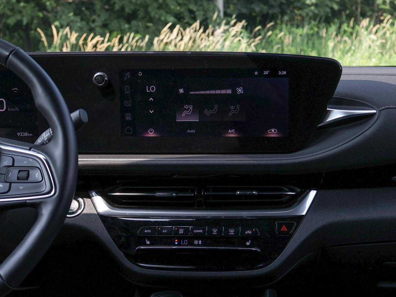 2024 Buick Envista Avenir Photo