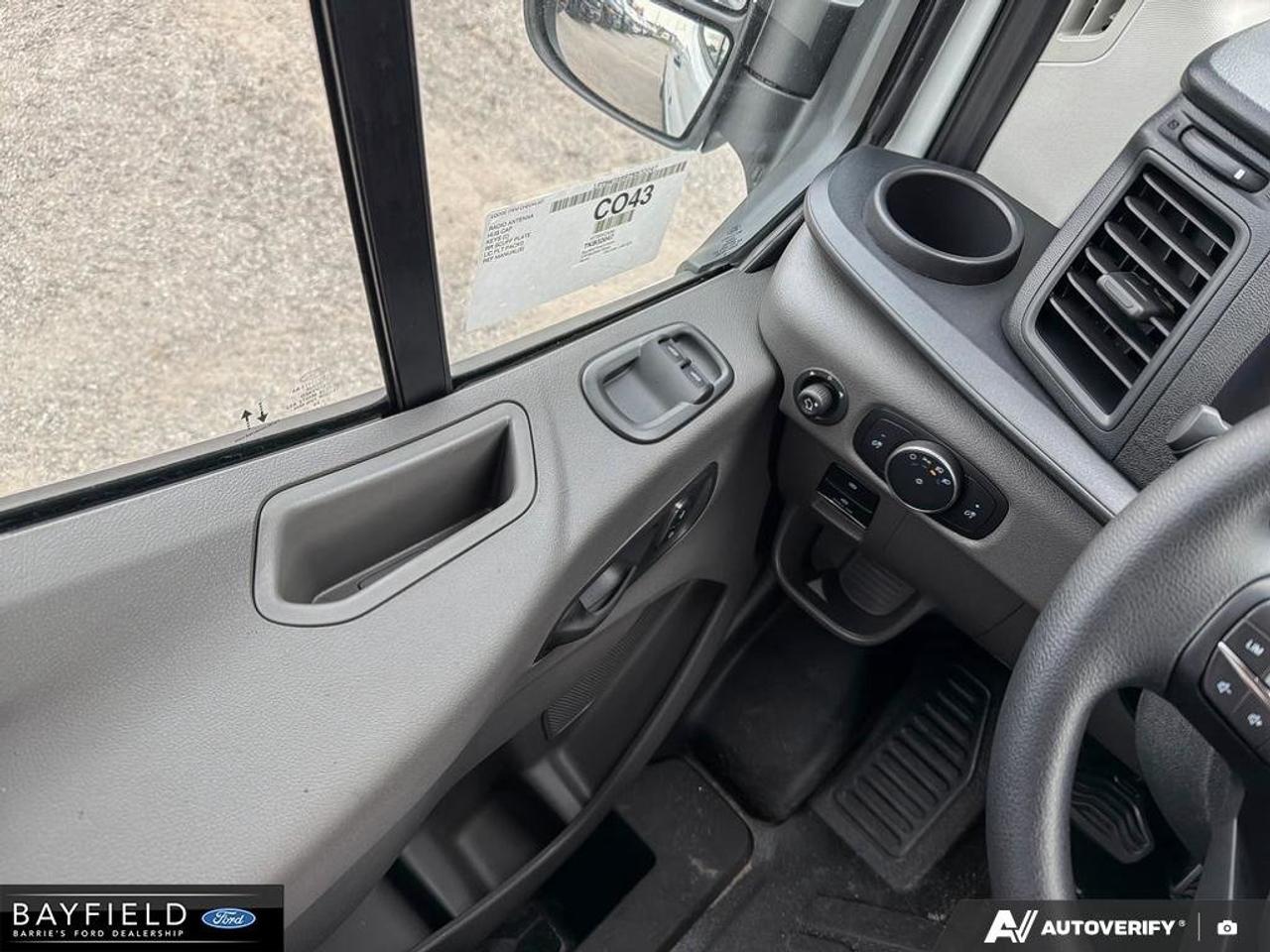 2026 Ford Transit Long 148 EL Photo