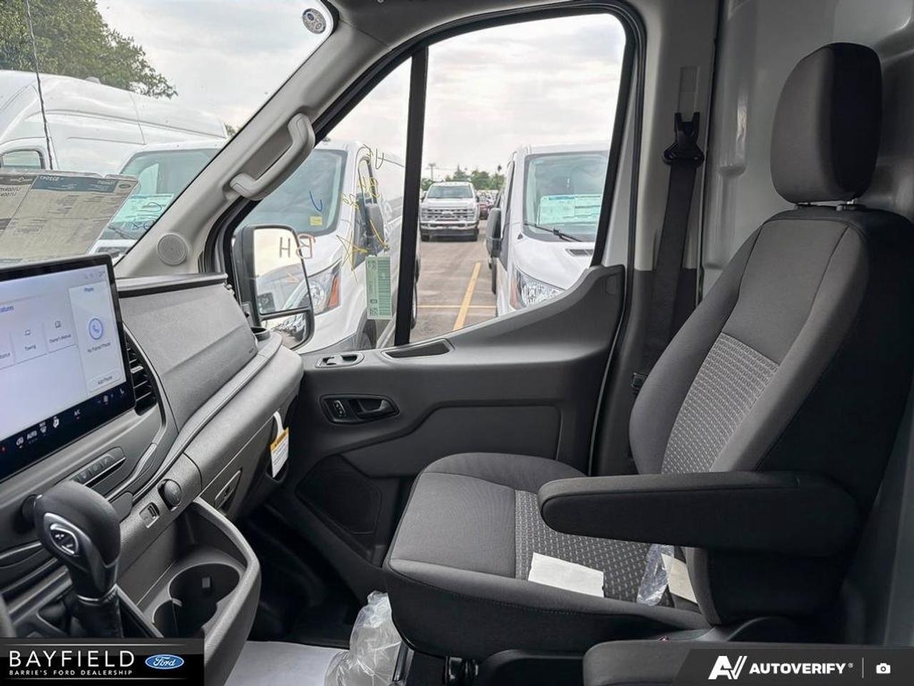 2026 Ford Transit Long 148 EL Photo