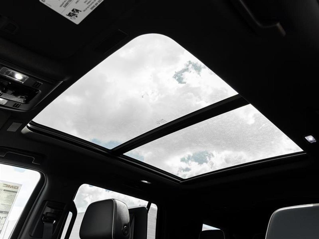2026 GMC Yukon Elevation Photo