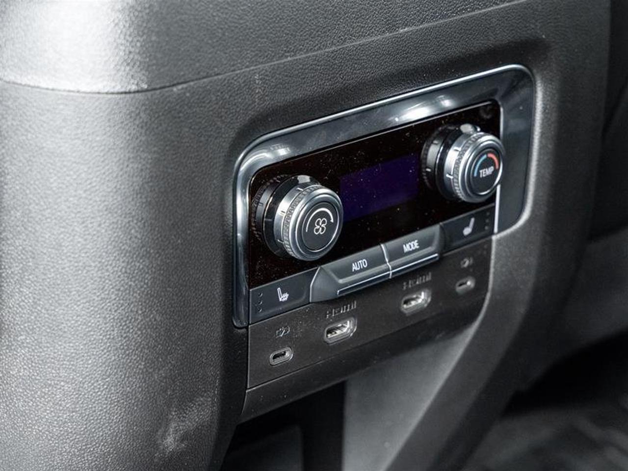 2026 GMC Yukon Elevation Photo