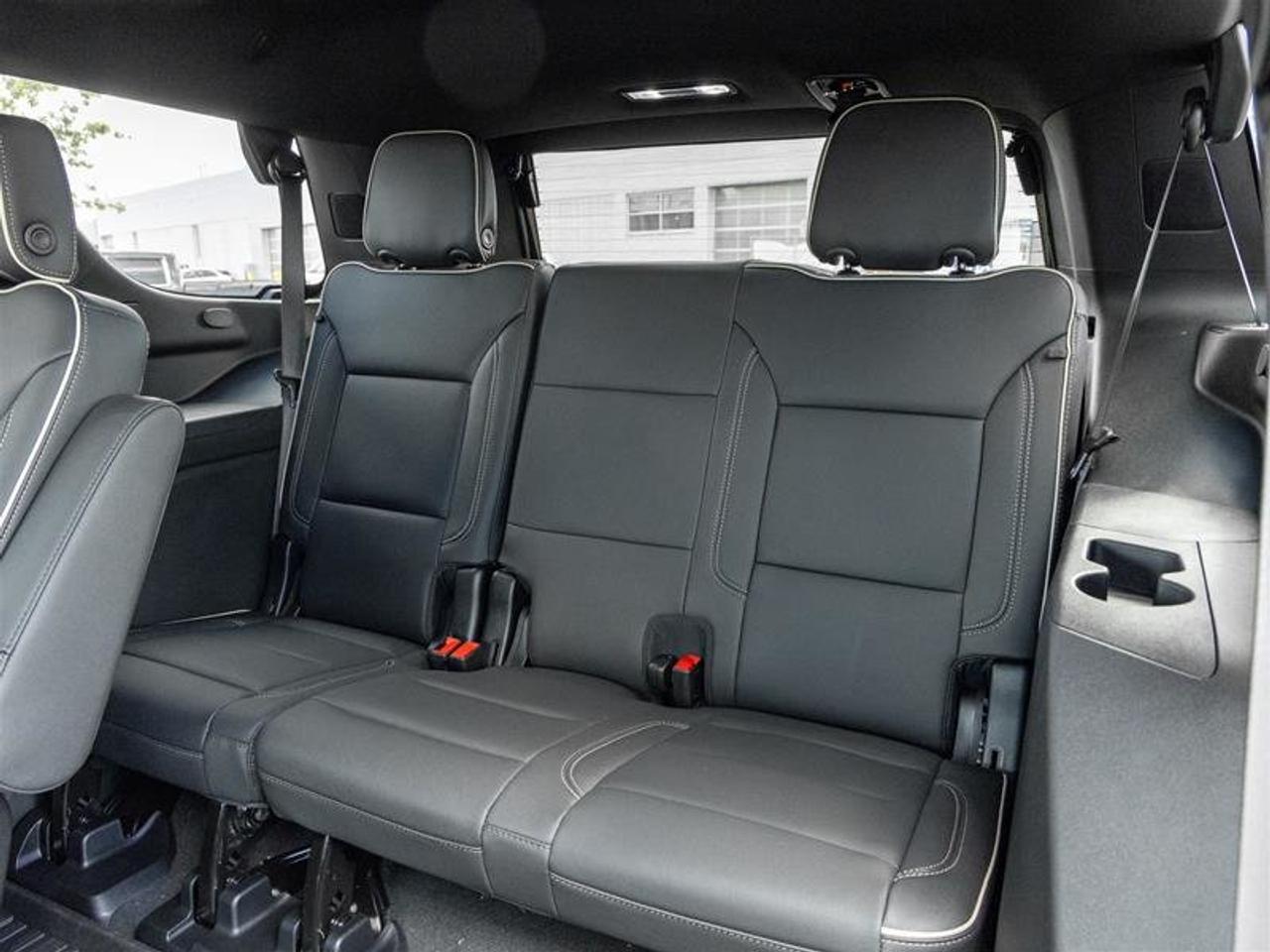 2026 GMC Yukon Elevation Photo