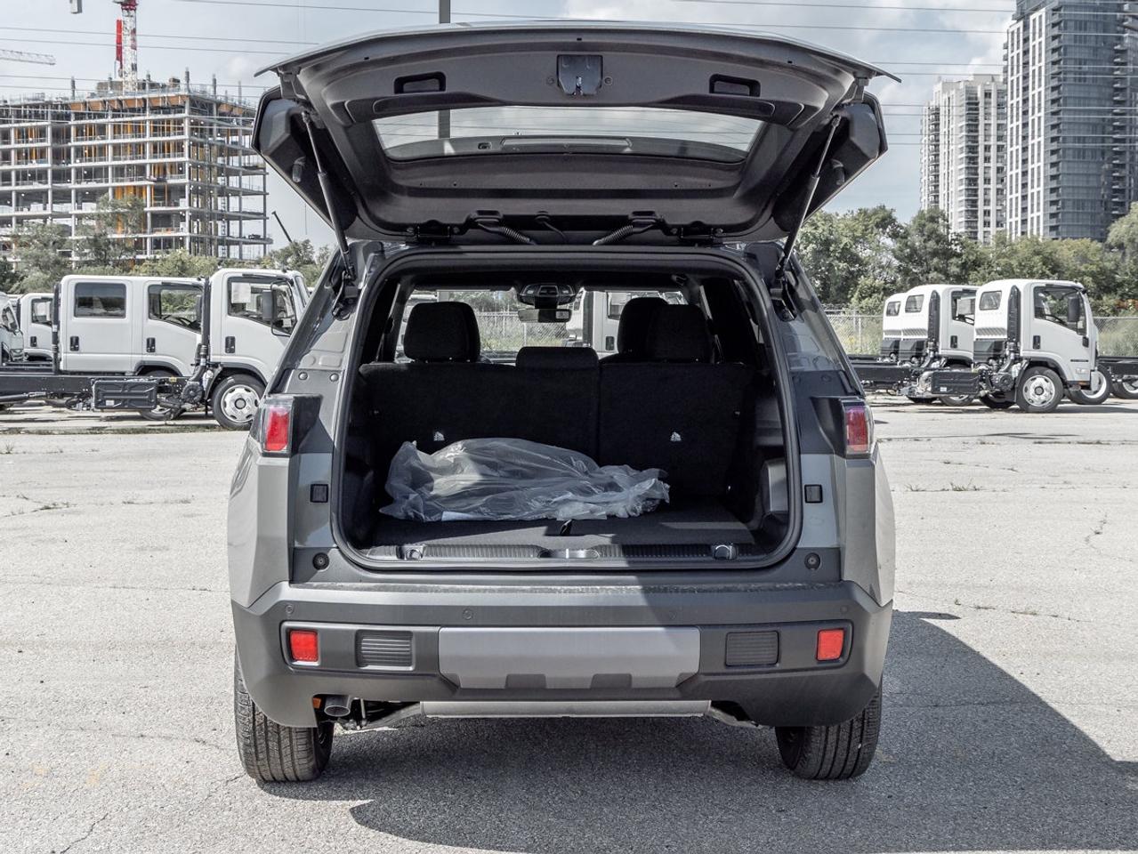 2026 Jeep Cherokee laredo Photo