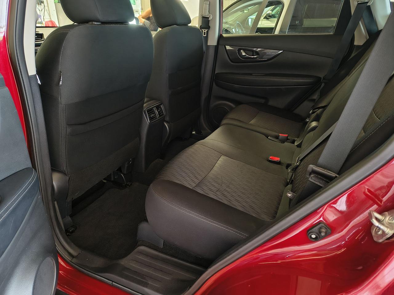 2019 Nissan Rogue S Photo0