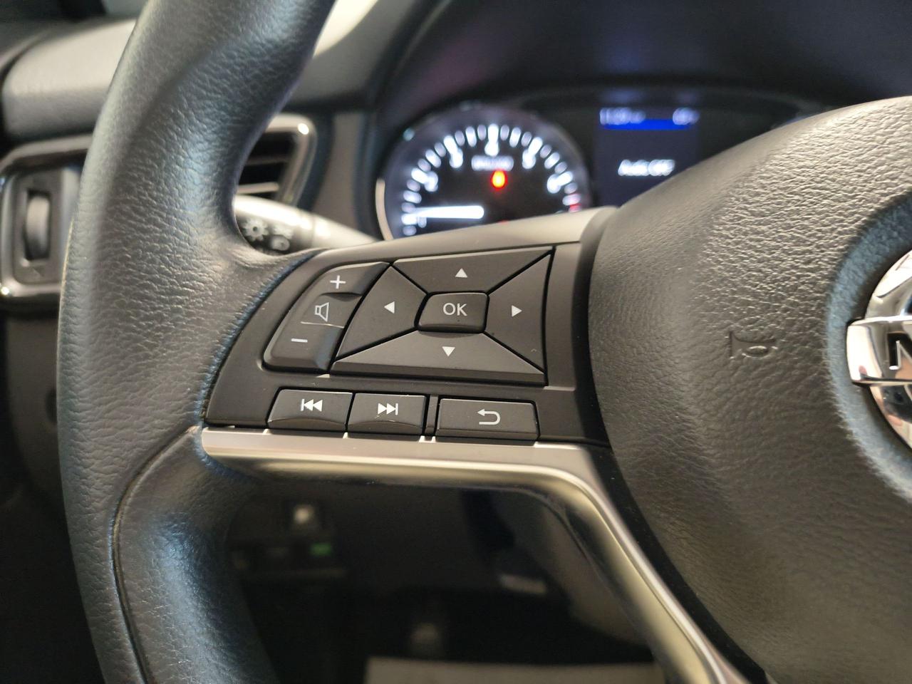 2019 Nissan Rogue S Photo