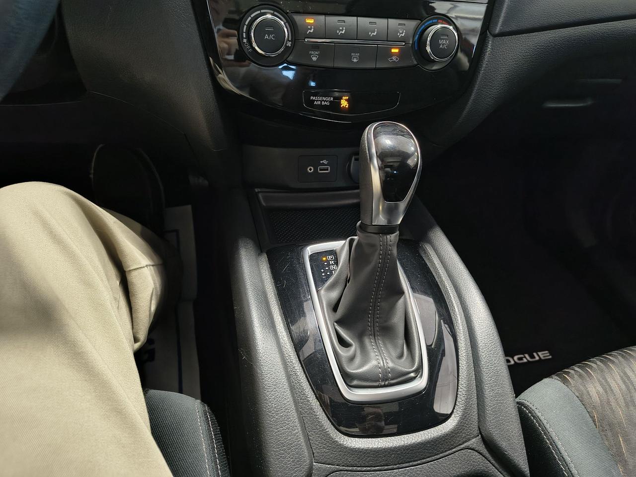2019 Nissan Rogue S Photo0