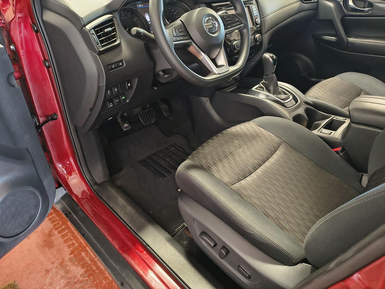 2019 Nissan Rogue S Photo
