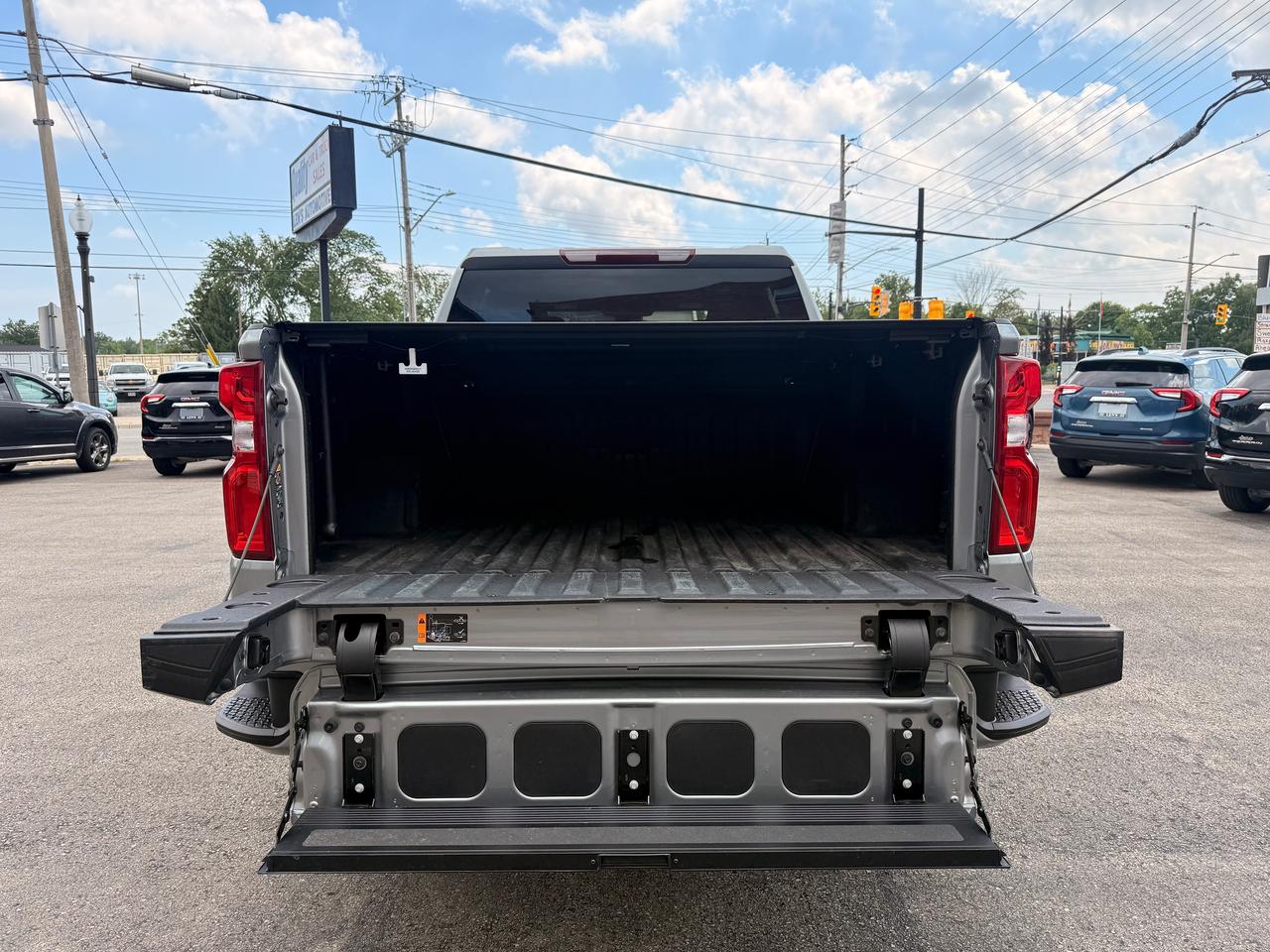 2024 Chevrolet Silverado 1500 RST Photo