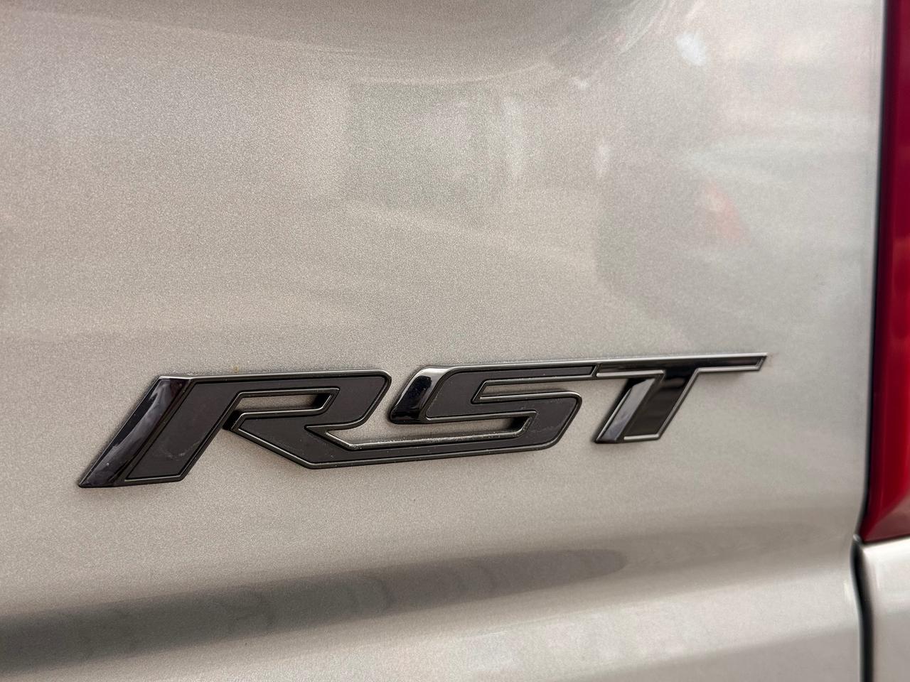 2024 Chevrolet Silverado 1500 RST Photo
