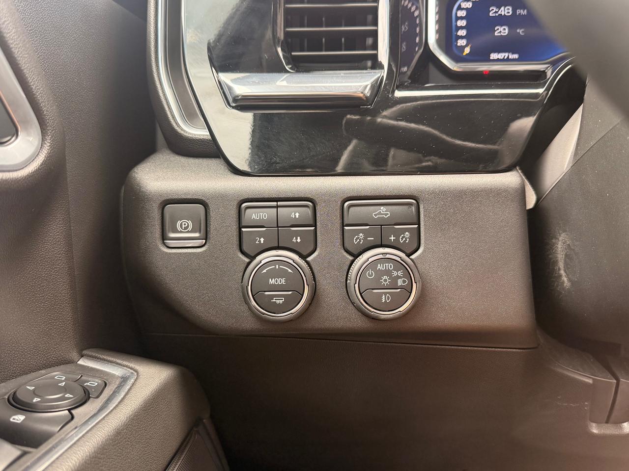 2024 Chevrolet Silverado 1500 RST Photo
