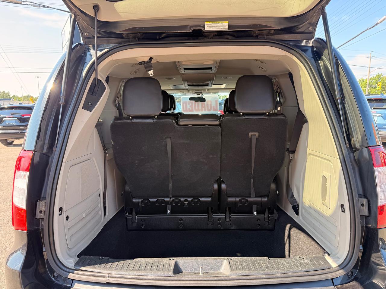 2011 Chrysler Town & Country Limited Photo