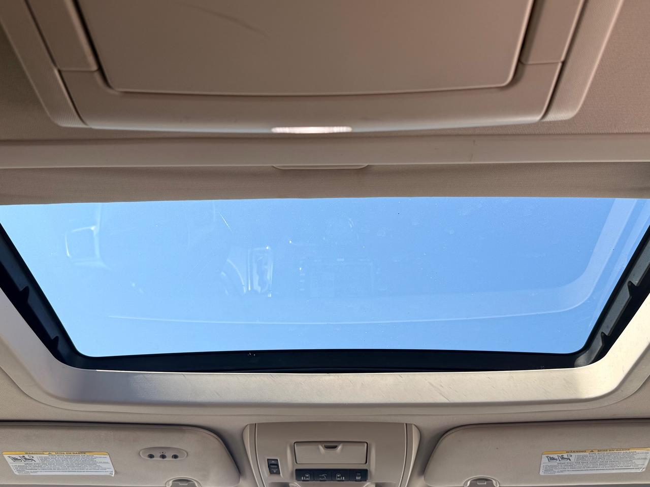 2011 Chrysler Town & Country Limited Photo