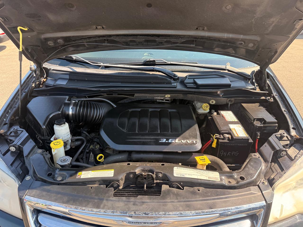 2011 Chrysler Town & Country Limited Photo