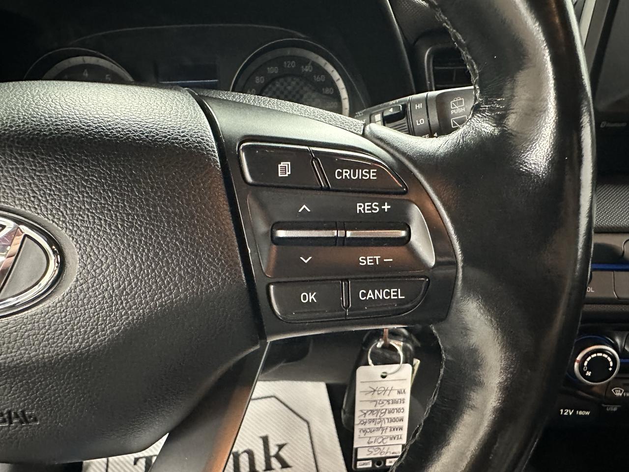 2019 Hyundai Veloster 2.0 GL Auto Photo32
