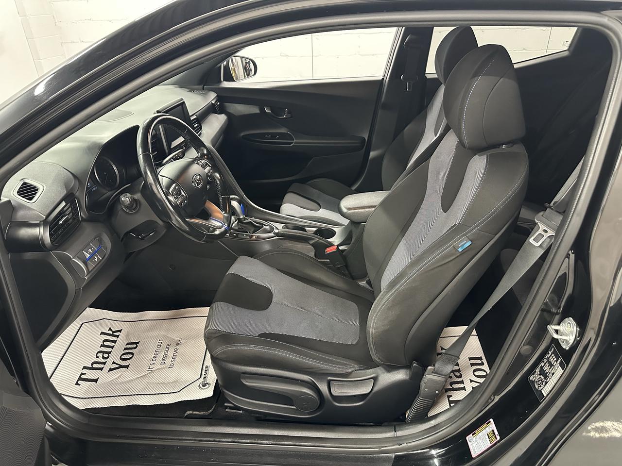 2019 Hyundai Veloster 2.0 GL Auto Photo36