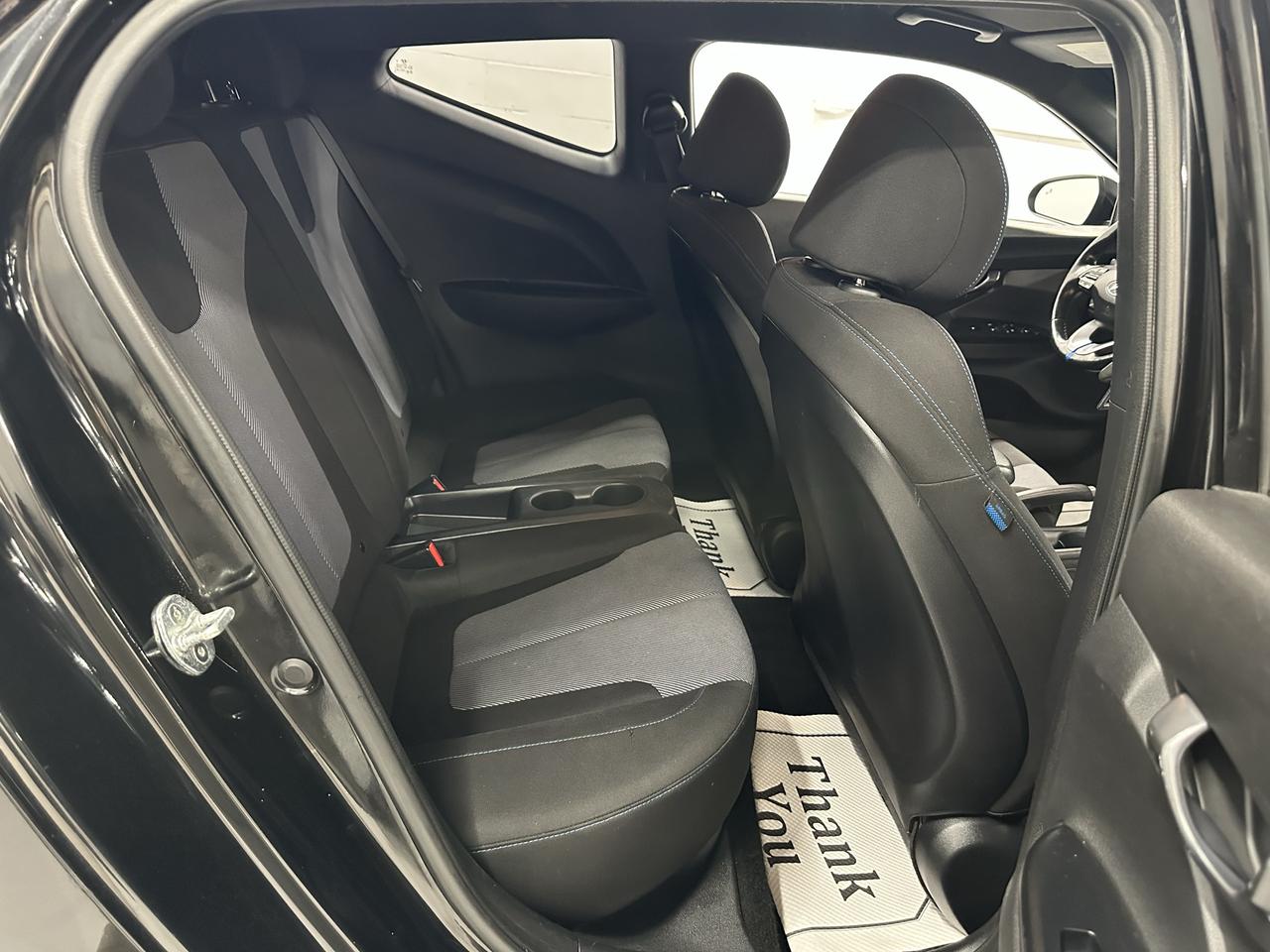 2019 Hyundai Veloster 2.0 GL Auto Photo27