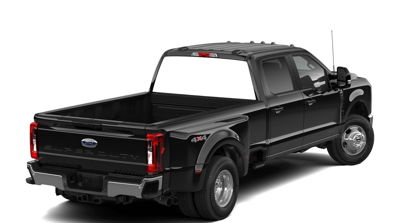 2026 Ford F-350 XLT Crew Cab Dually 4x4 Photo2