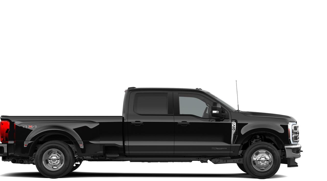 2026 Ford F-350 XLT Crew Cab Dually 4x4 Photo4