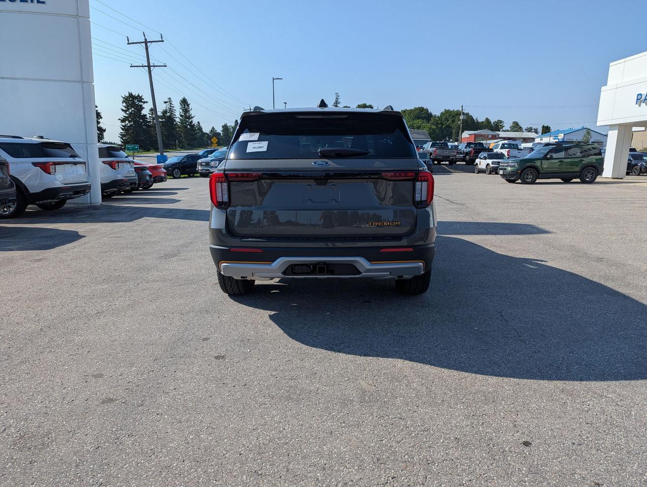 2026 Ford Explorer Tremor 4WD Photo4
