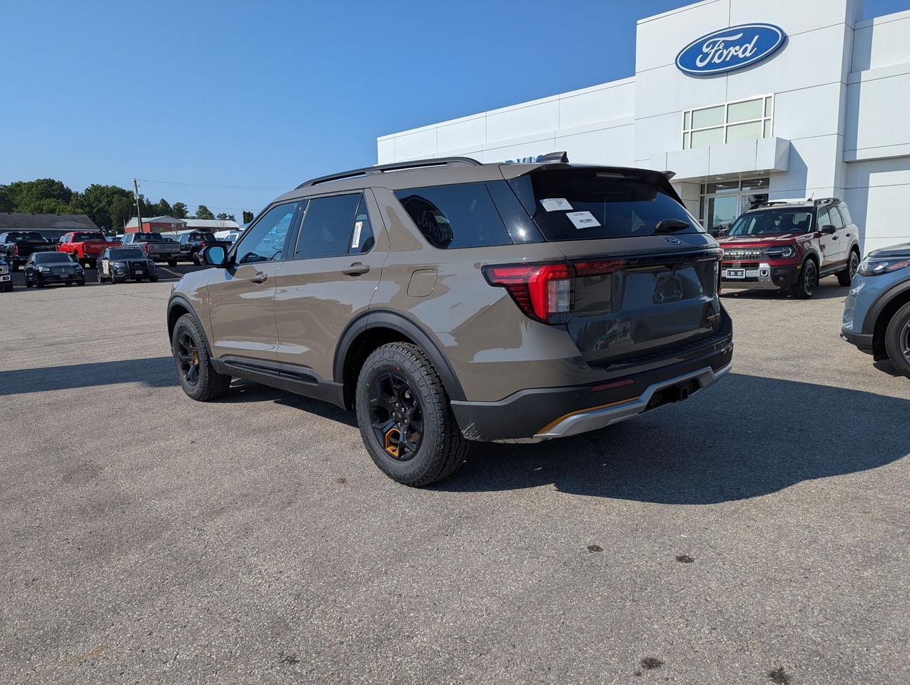 2026 Ford Explorer Tremor 4WD Photo3