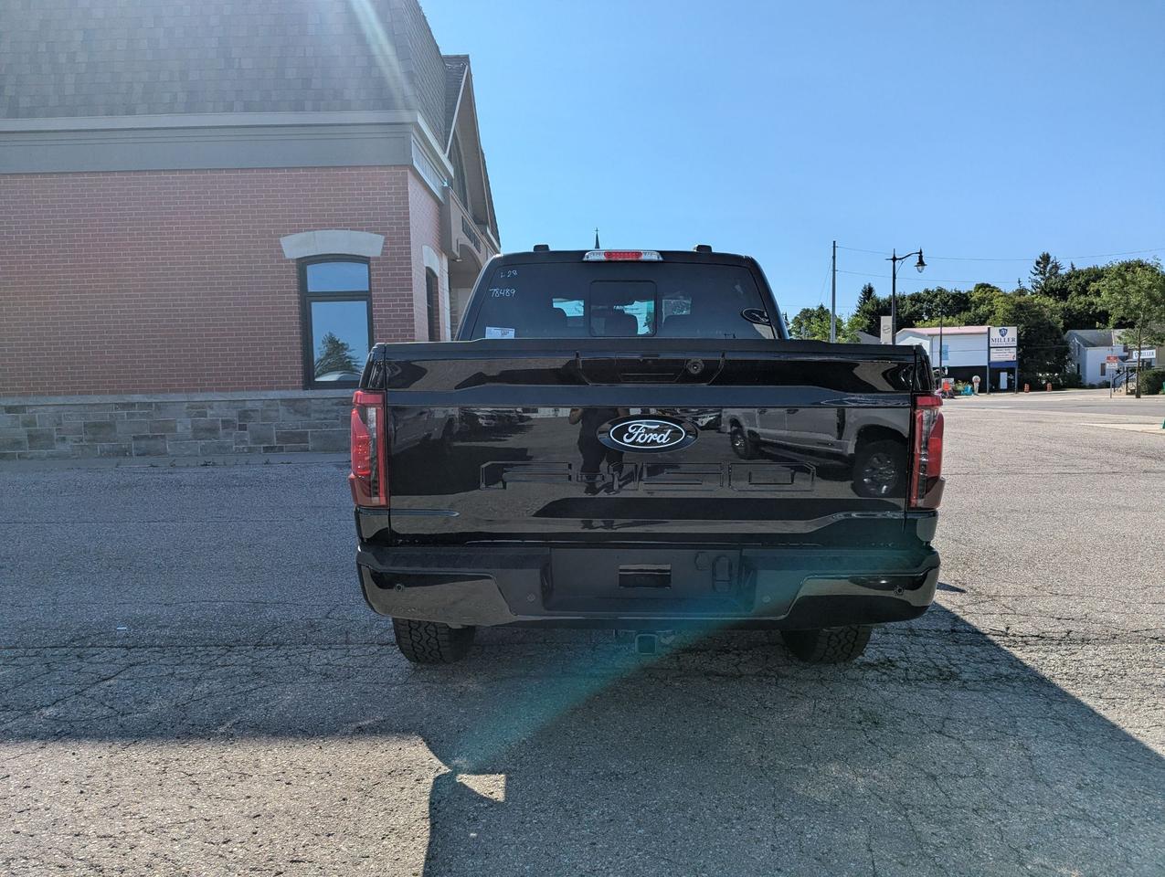 2026 Ford F-150 XLT SuperCrew 302A 4x4 Photo4