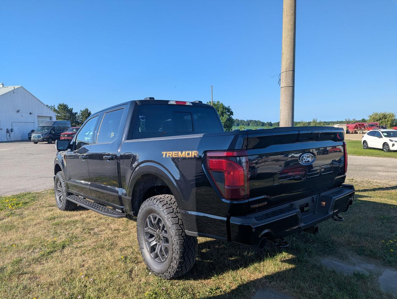 2026 Ford F-150 Tremor SuperCrew 401A 4x4 Photo3