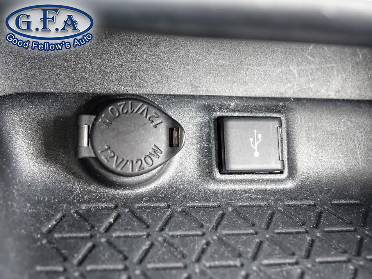 2020 Toyota RAV4 LE MODEL, HYBRID, REARVIEW CAMERA, BLIND SPOT ASSI Photo38