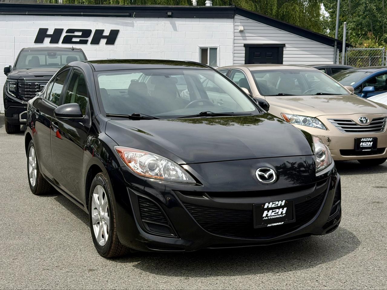 2011 Mazda MAZDA3 FINANCING AVAILABLE Photo3