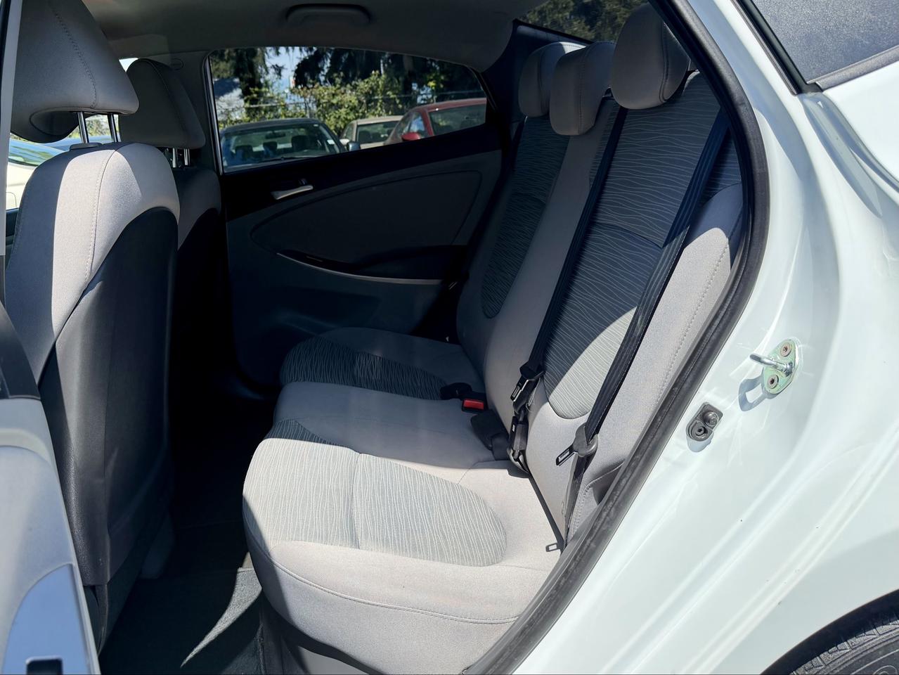 2016 Hyundai Accent FINANCING AVAILABLE Photo14