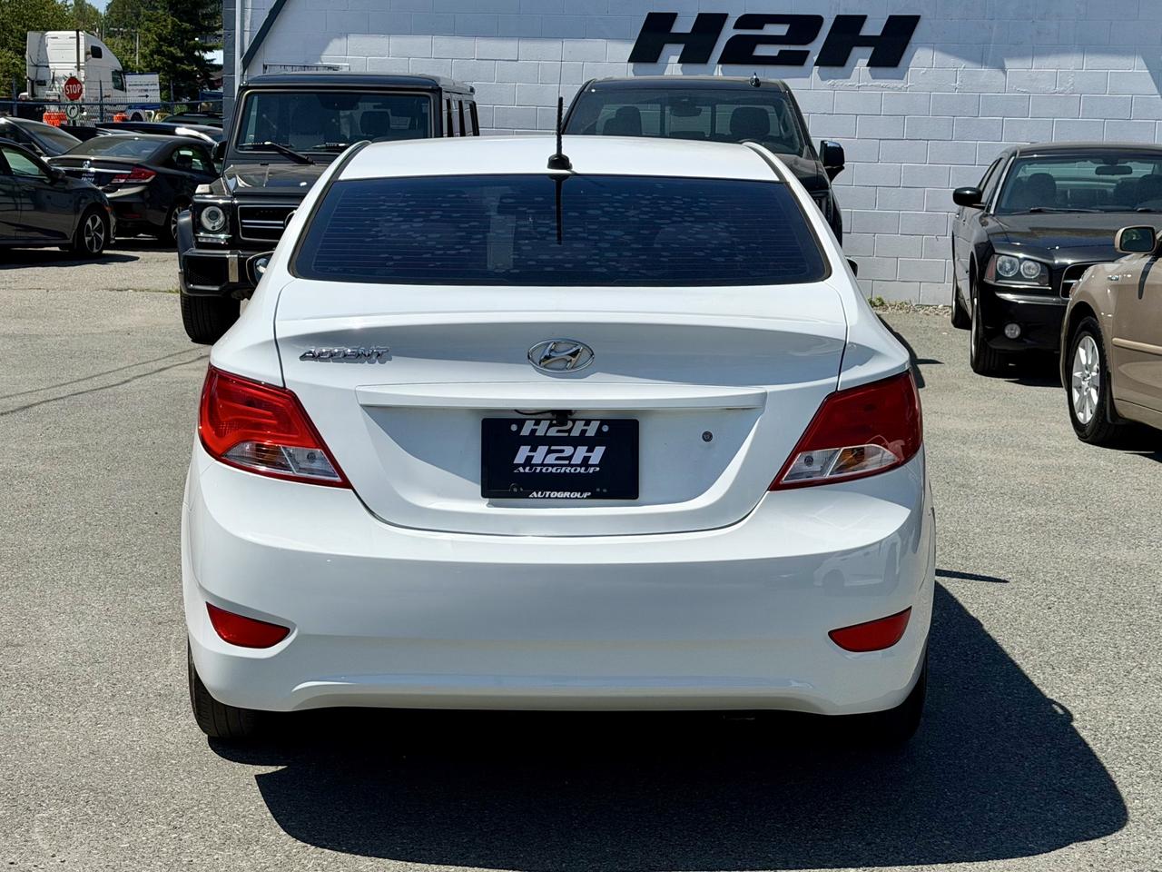 2016 Hyundai Accent FINANCING AVAILABLE Photo6