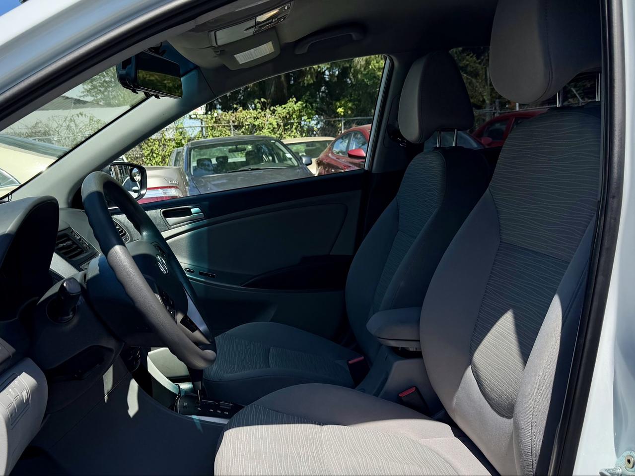 2016 Hyundai Accent FINANCING AVAILABLE Photo9