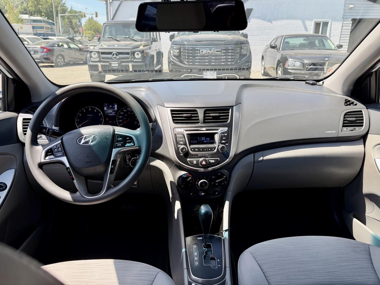 2016 Hyundai Accent FINANCING AVAILABLE Photo10