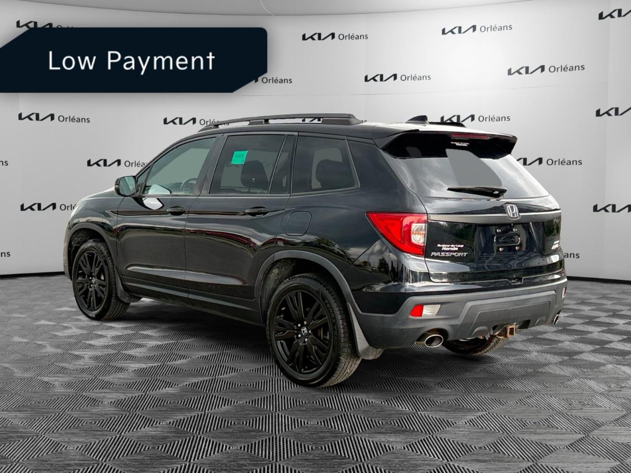 2019 Honda Passport Sport AWD Photo2