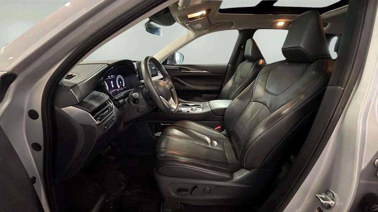 2023 Infiniti QX60 LUXE | CLEAN CARFAX | PANO | ADAP CRUISE | STARTER Photo