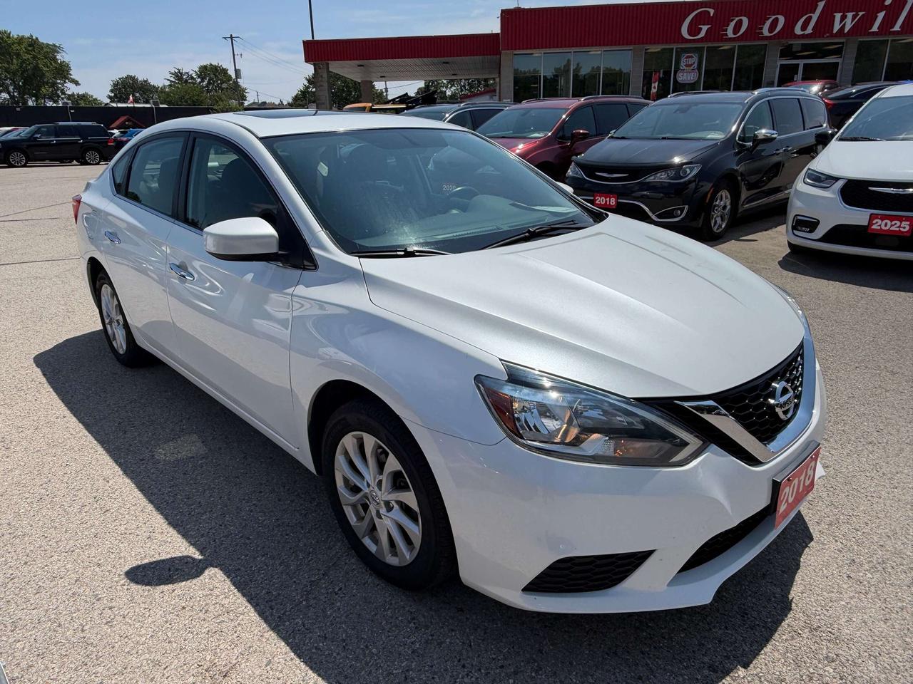 2018 Nissan Sentra SV, HEATED SEATS, BACK UP CAMERA! Photo