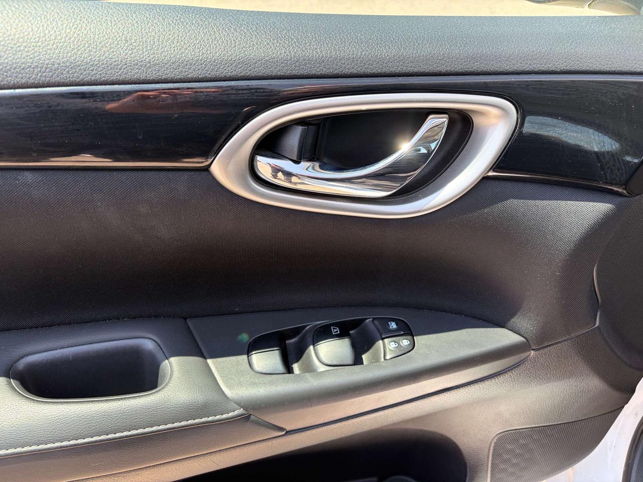 2018 Nissan Sentra SV, HEATED SEATS, BACK UP CAMERA! - Photo #14