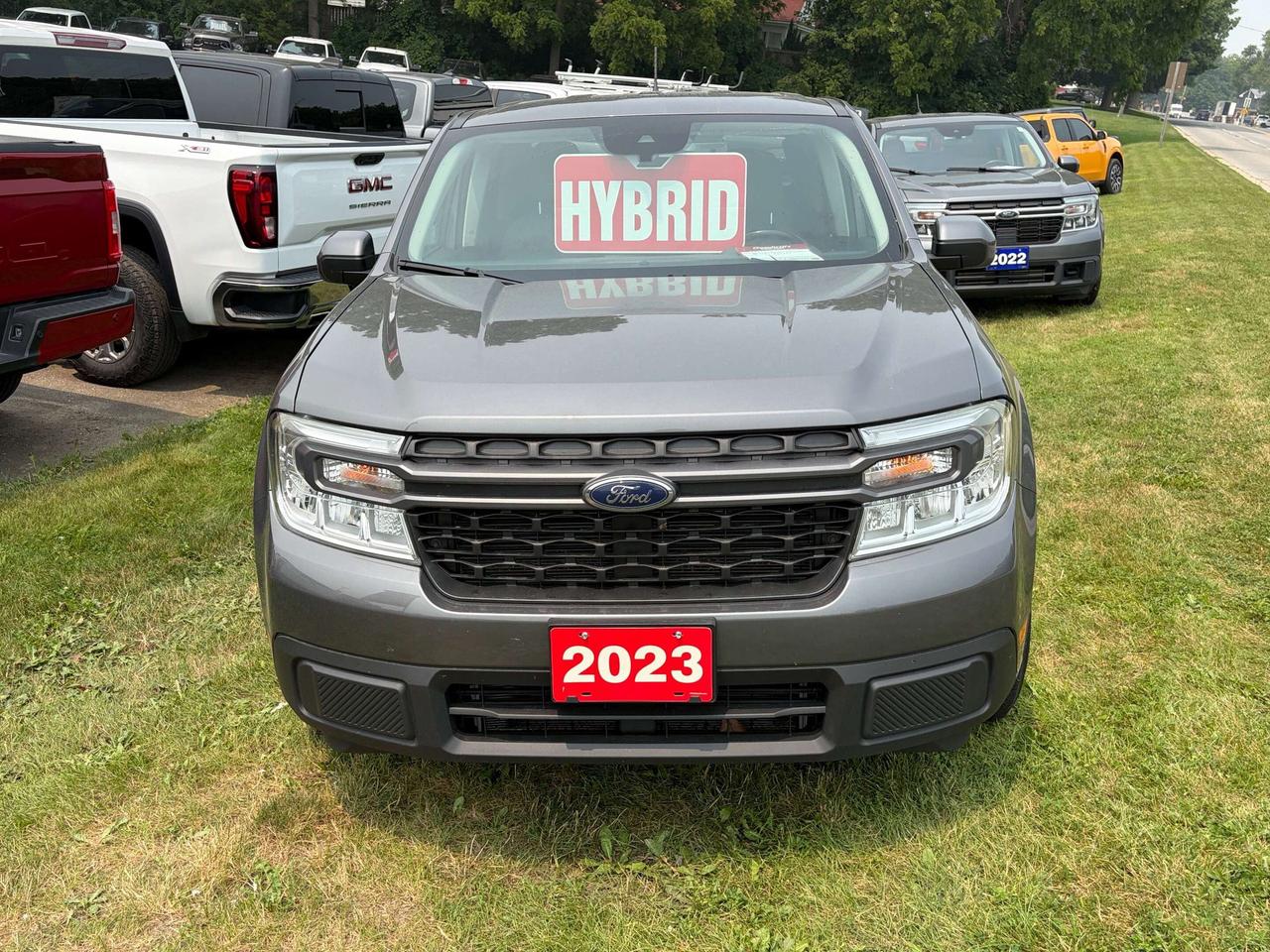 2023 Ford Maverick XLT, HYBRID, REMOTE START, HEATED SEATS & WHEEL! - Photo #3