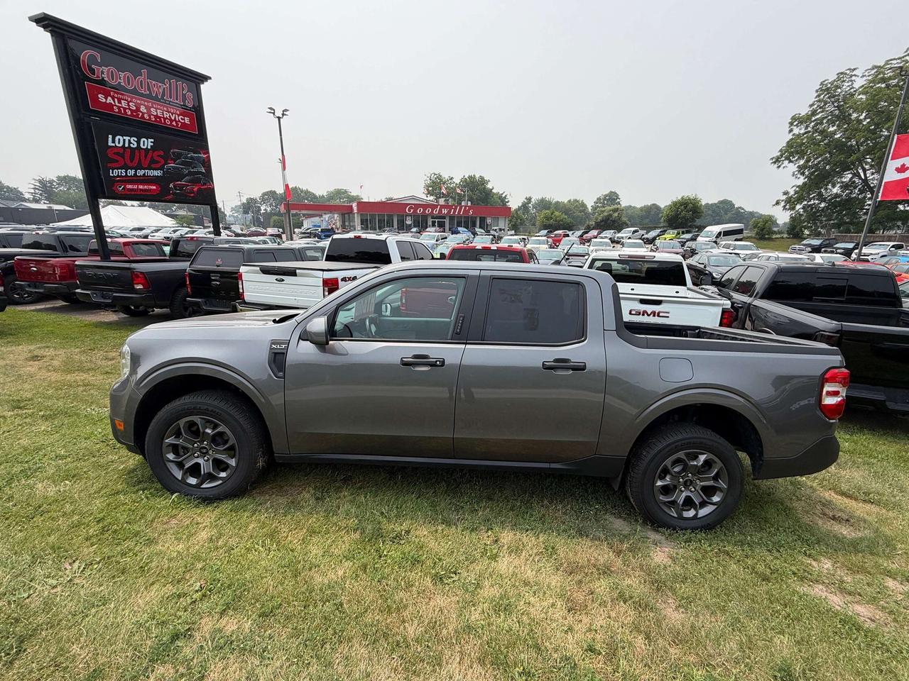 2023 Ford Maverick XLT, HYBRID, REMOTE START, HEATED SEATS & WHEEL! Photo